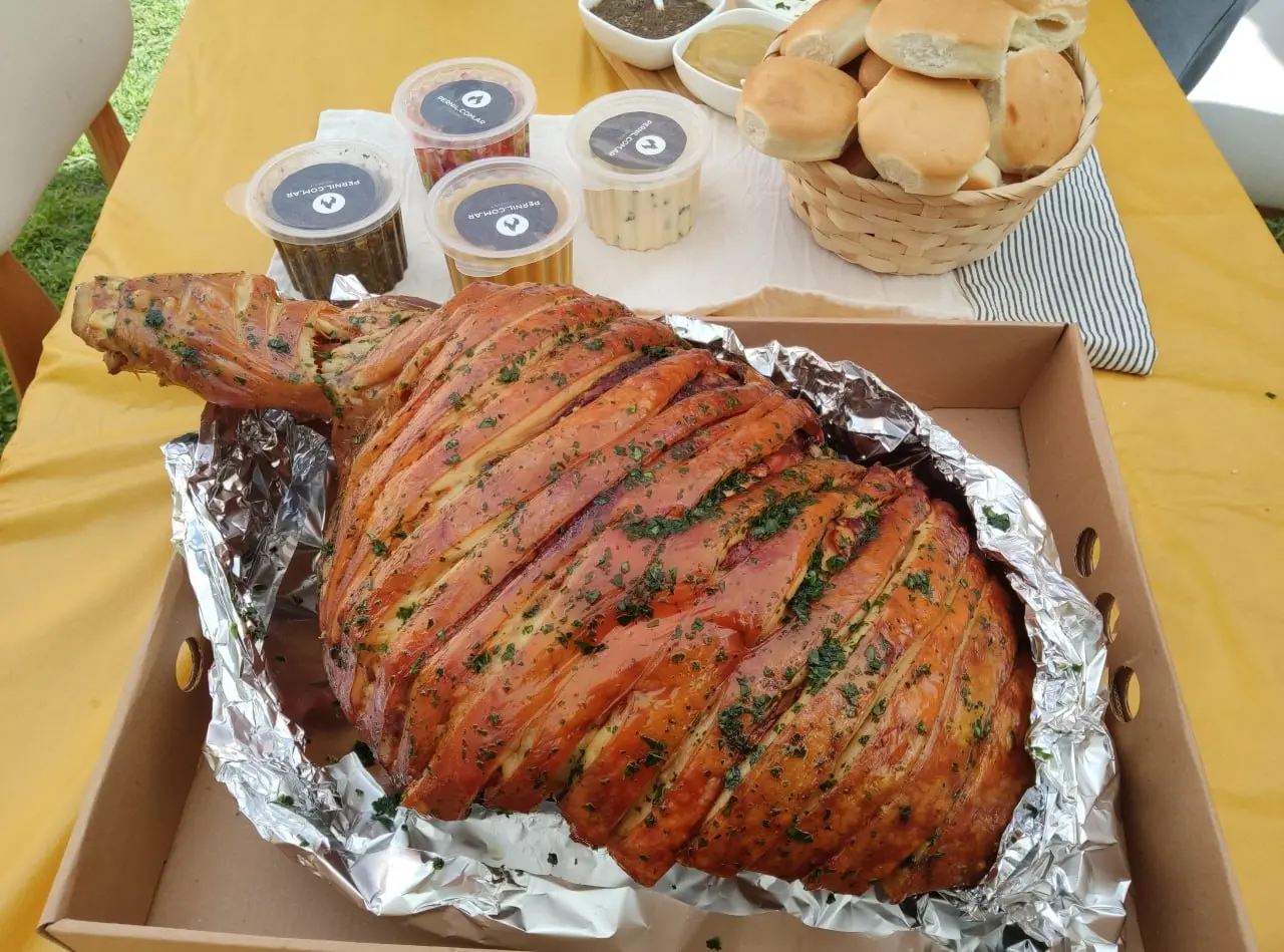 Pernil Premium de Cerdo para 50 personas - Imagen 2